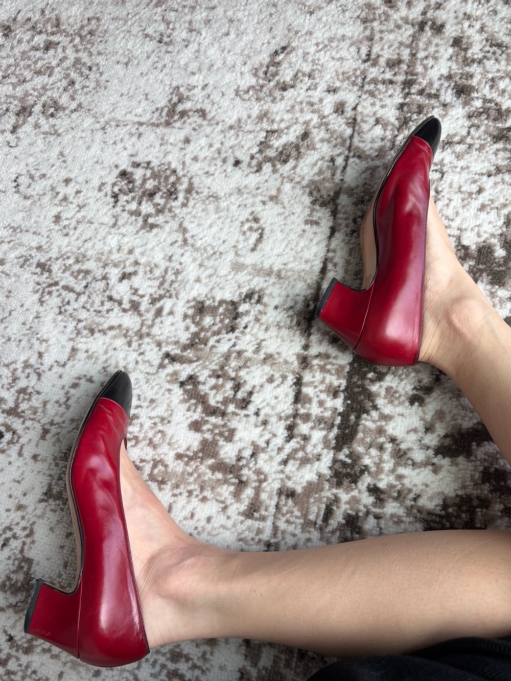 Vintage Salvatore Ferragamo Red Leather Black Cap Toe Pumps Heels (Size 5.5) - Picture 8 of 11